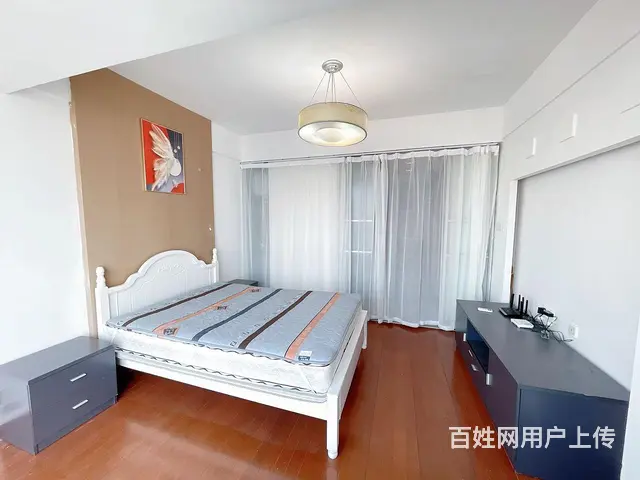 电梯房 自由之邑 精装一室 正朝南 民用水电 三香广场旁 - 图片 2