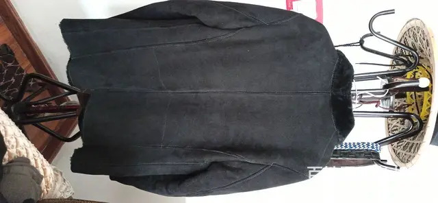 黑色皮毛一体皮衣 - 图片 7