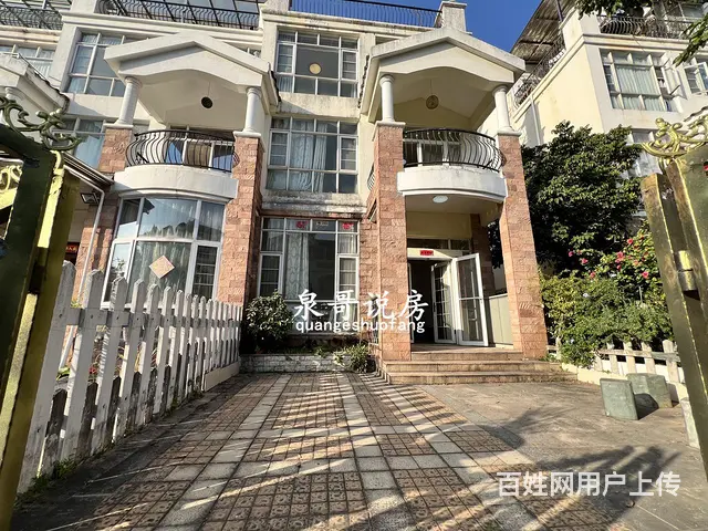凤泉苑东南向单边位 近翠湖位置安静 精装修四房带露 - 图片 1