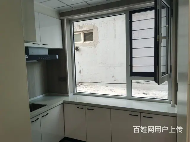 大世界附近2楼，一室精装修独立卫生间月租1200，包物业网费 - 图片 4