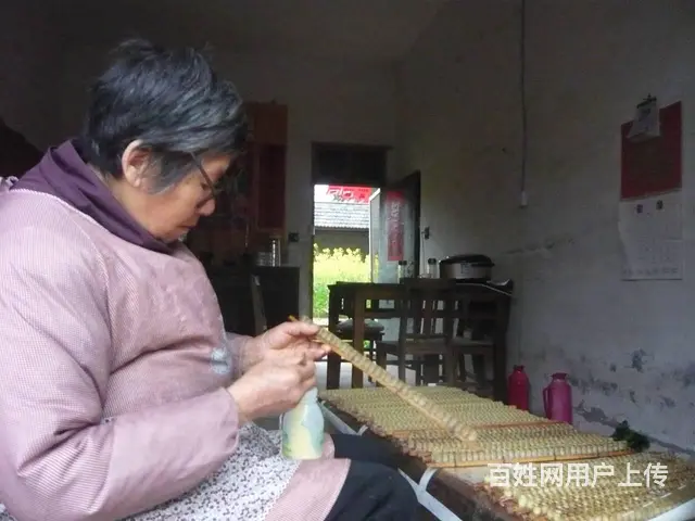 出售高活性蜂王浆每斤90元.自产自销.屋内养蜂 - 图片 5