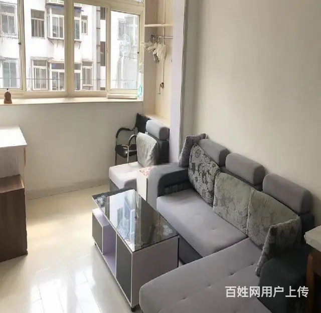 万达附近一室一厅精装三楼1300 - 图片 1