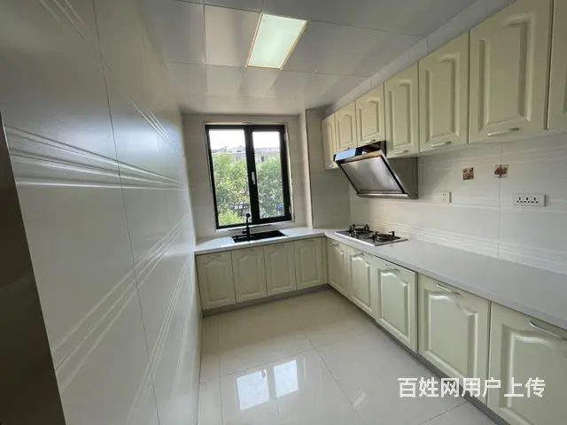首付5万～香格里拉二期2楼115平三室通两卫，带平台，个人家 - 图片 10
