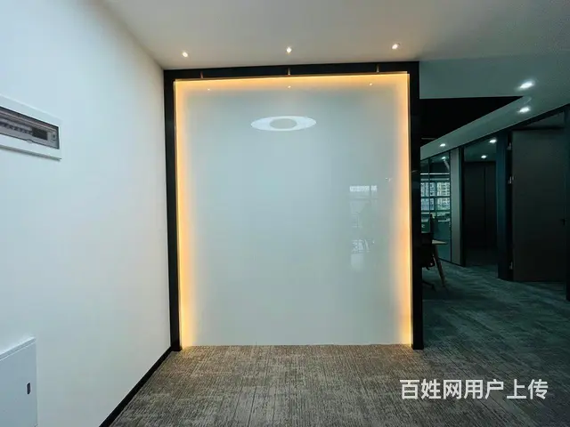 九堡地铁口 实拍150方三隔断 工区可坐18人精装配全套家具 - 图片 8