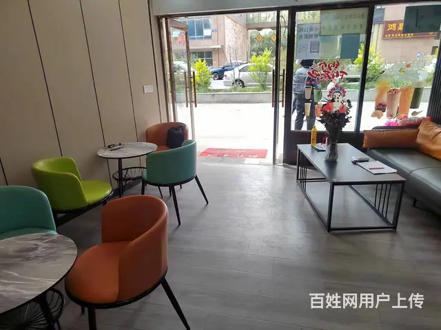 7992（七P)个人城北区柴达木路金座雅园三期铺面出租转让 - 图片 4