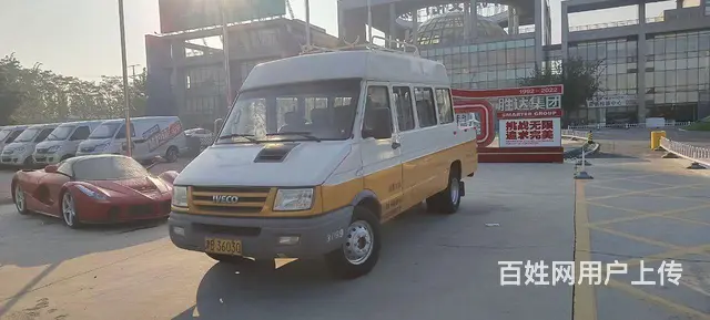 国四依维柯工程车 - 图片 1