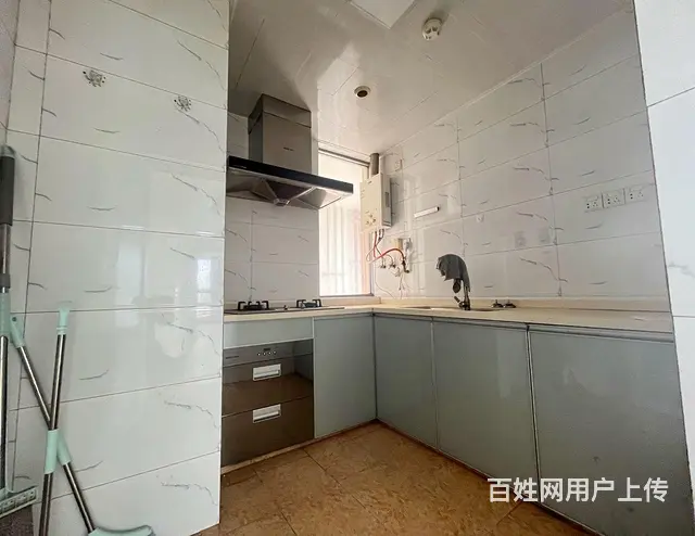 南屏华润万家旁，天朗海峰 精装 保养好 3000/月 - 图片 1