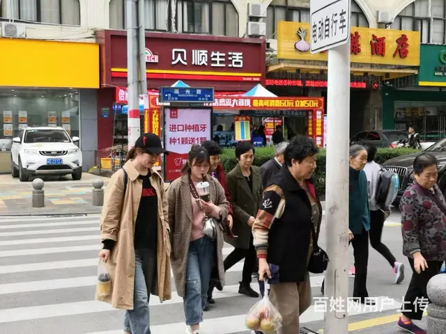 槟榔菜市场旁 人流集中 门宽6米 适合除了重餐饮外所有行业 - 图片 3