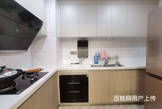 拱北国维中央广场电梯精装3房2厅出租，租价5800。近关口 - 图片 9