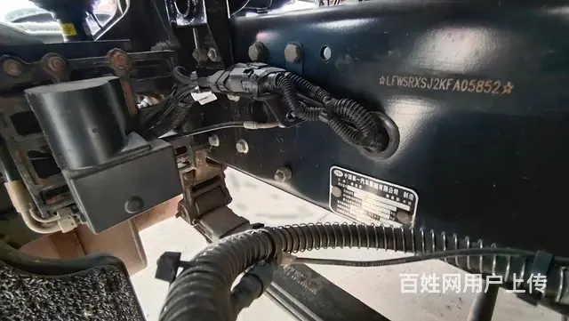 一汽解放 J6P 牵引车 国5 - 图片 7
