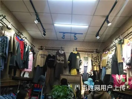 龙潭区北方商厦服装店出兑 - 图片 1