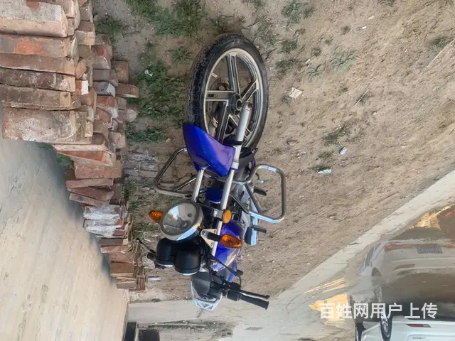 闲置摩托车 - 图片 1