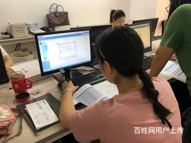 诸暨会计培训：有初级会计职称证书，有哪些就业选择？ - 图片