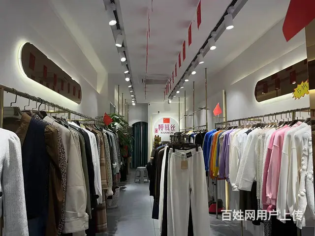 （四川铺鑫网）草坝街45平服装店转让 - 图片 4