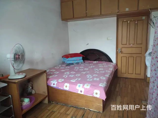 单间出租女人街华润万家超市宝山沙河镇附近求合租室友男女不限 - 图片 1
