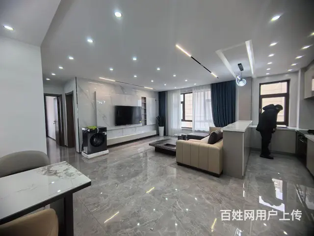 七号公馆高层电梯房，120平，3室，82万 - 图片