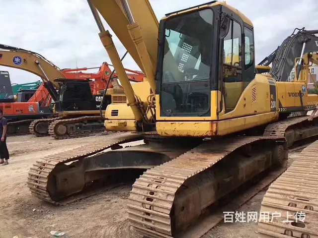 小松200-7二手挖掘机，纯土方机，全国包运可按揭 - 图片 3