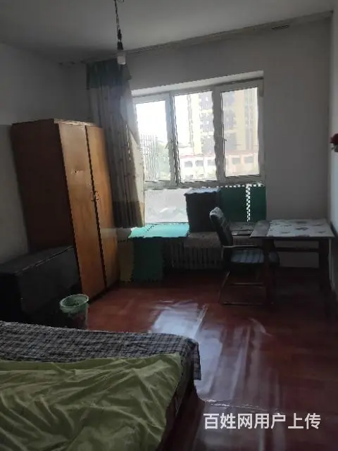 松北区银河小区房间出租，主卧500 - 图片 1