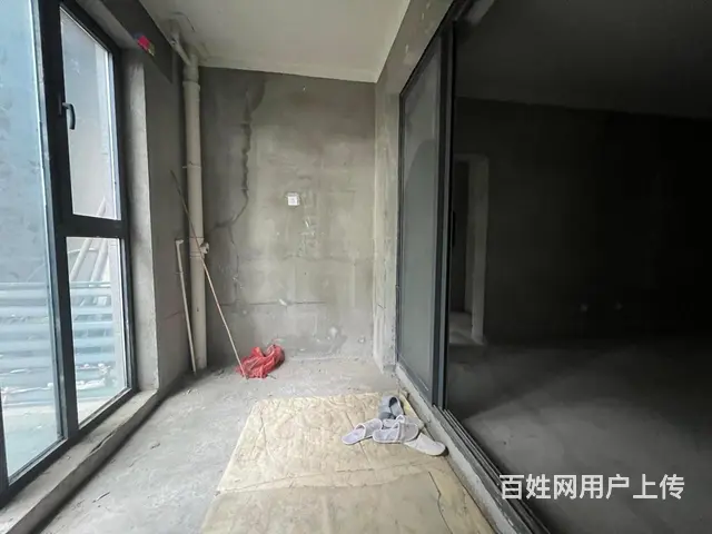 79号院 一层带南院60平 毛坯三室两卫 有证能贷 诚心出售 - 图片 9