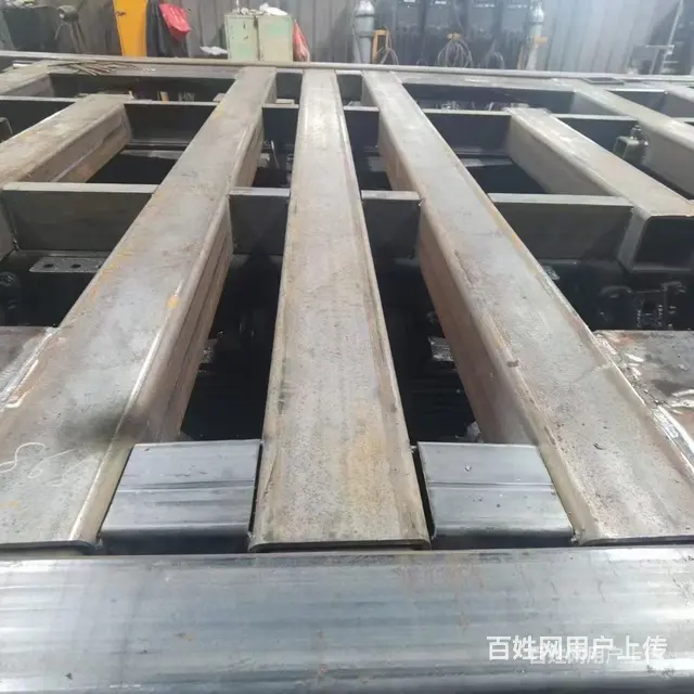 昭通国六解放J6K前四后八拖板车350挖掘机拖车一台多少钱 - 图片 1