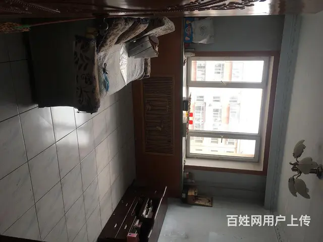 附近就是鹤岗是第十中学 - 图片 1