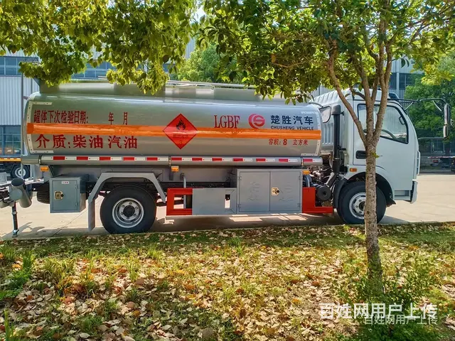 楚胜8吨10吨油罐车 厂家直销包上牌送车 - 图片 5