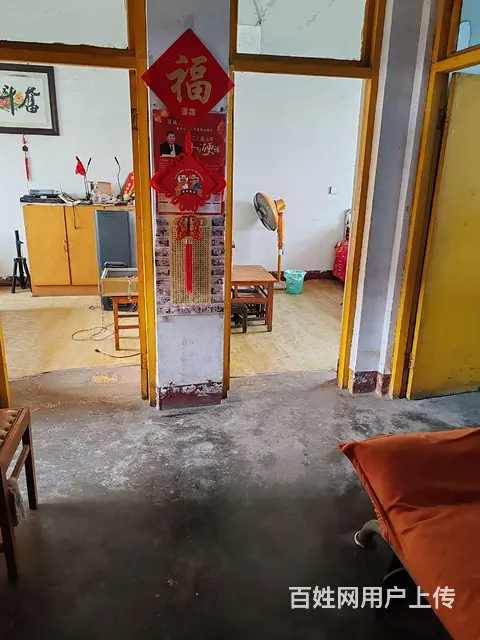1万8鹤壁集五楼75平方三室一厅，简单装修，拎包入住，证件齐 - 图片 1