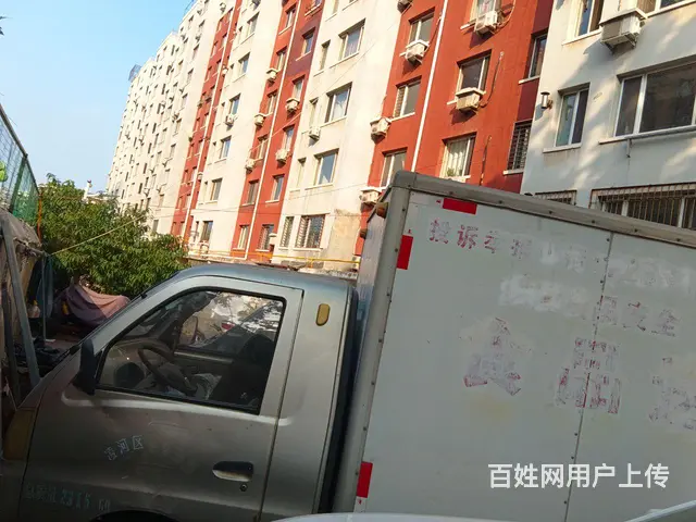 福特汽车 厢式货车 - 图片 1
