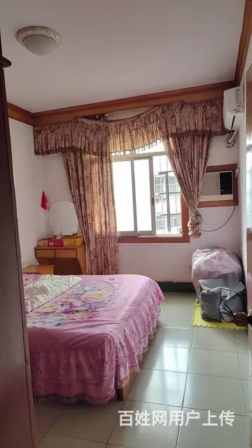 岳屏广场旁有房出租 普通住宅1厅 中等装修 - 图片 1