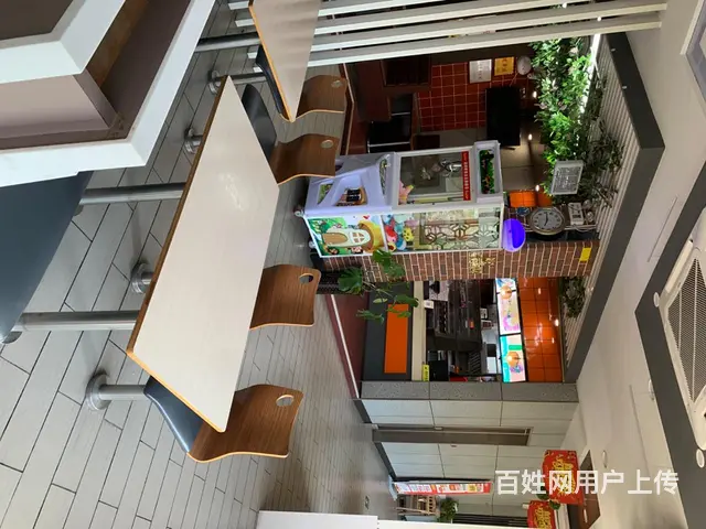 郑辉百货旁临街商铺出租。 - 图片 7
