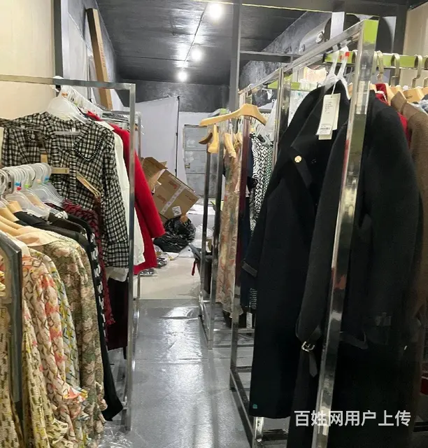 （诚速）转让营业中服装店2层可整转可空转客流量大适合多种经营 - 图片 2