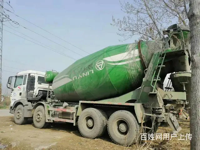 出售轻量化17年二手豪沃 大12方搅拌车340马力 - 图片 6