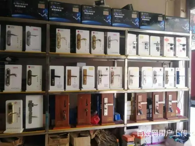 急转！毕节纳雍县大商汇A1栋40平智能锁旺铺 - 图片 2