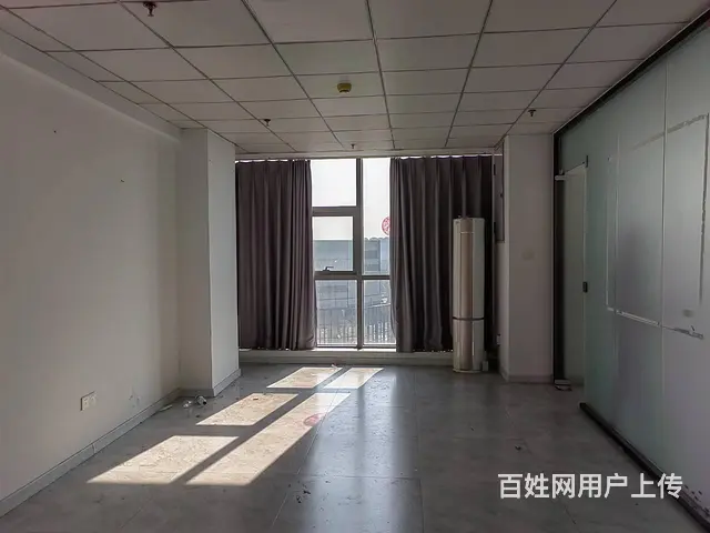 大龙湖永嘉广场100平高层纯办公 - 图片 1