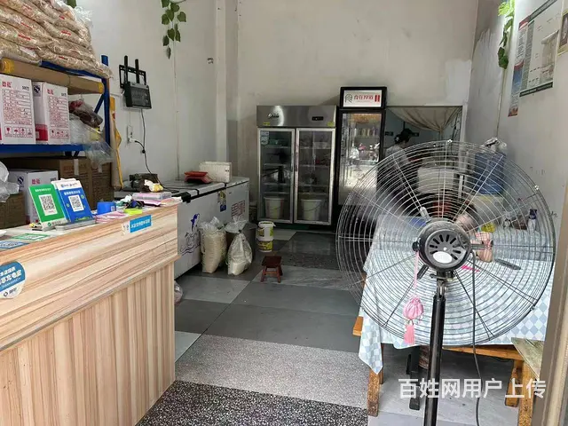 S郫县龙湖时代天街盈利外卖店转让 - 图片 3