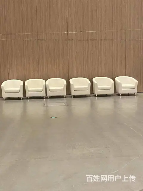 广州出租铁马沙发凳发光凳龙门衣架化妆台洽谈桌椅 - 图片 5