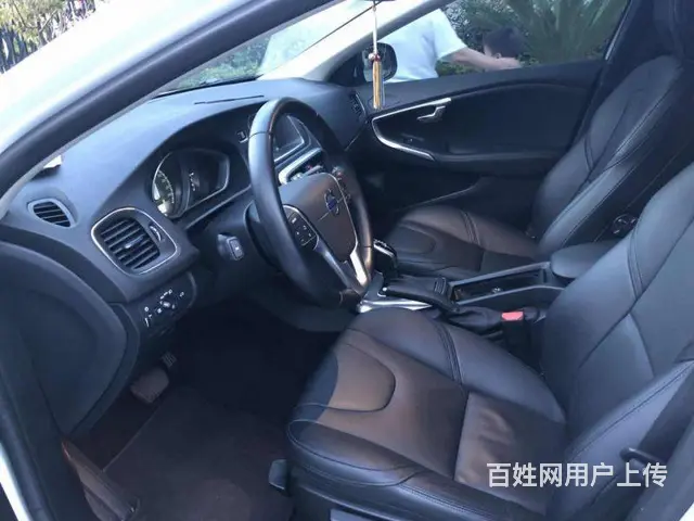 沃尔沃V40 2015款 1.6T 双离合 智雅个 - 图片 7
