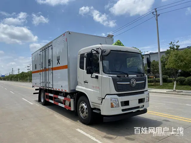 南充 国六东风天锦6.8米2类危险品厢式车 挂靠公司电话 - 图片 1