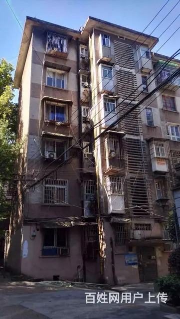 东塘 小区 带装修 有院子 三室一厅 上枫树山 看 - 图片 10