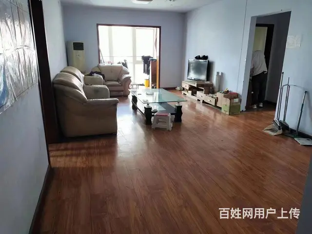 宏江 普通住宅 简单装修急售 - 图片 1