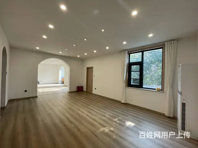 同城推广丨实验中学东门临街300平餐饮店转让，门口可外摆 - 图片 2