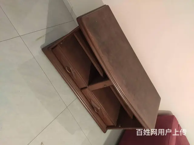 双人床，单人床，茶几，电视柜，电视，塑料桶盆等 - 图片 2