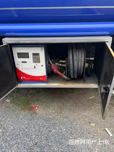 10吨二手油罐车 - 图片 3