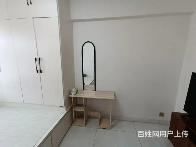 新柳城E区步梯7楼床电视冰箱洗衣机热水器空调4500元 - 图片 1