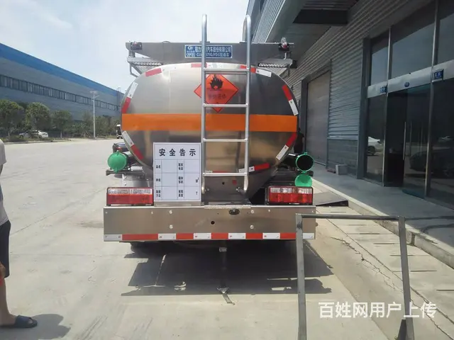 5吨东风多利卡铝合金油罐车厂家现车包上户可分期 - 图片 6