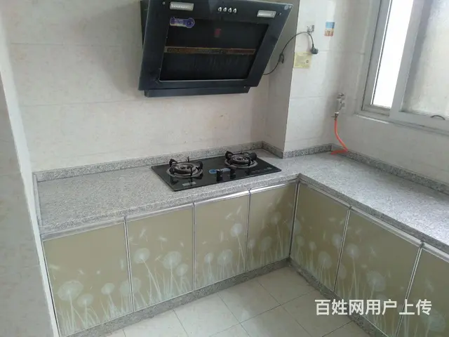 渤海路鹤鸣社区90平方出租 - 图片 1