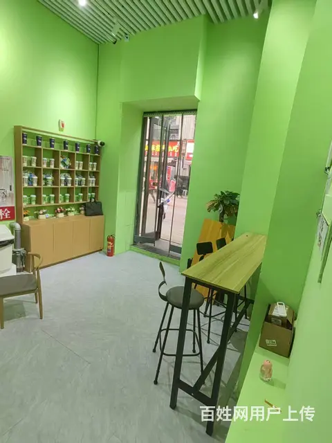 8984（铺联邦）西站旺铺饮品店低价转让 - 图片 1