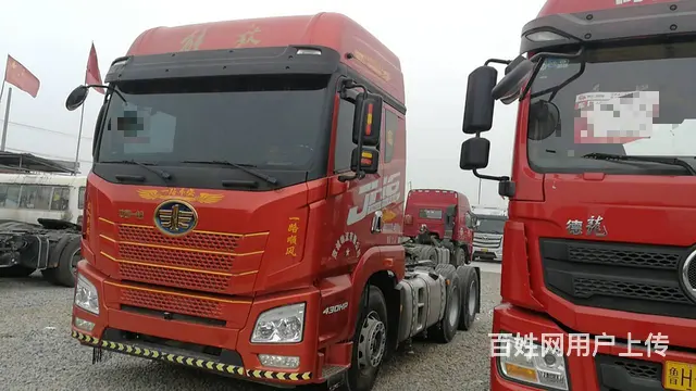 二手解放牵引车 双驱轻体 430马力 锡柴发动机 - 图片 2