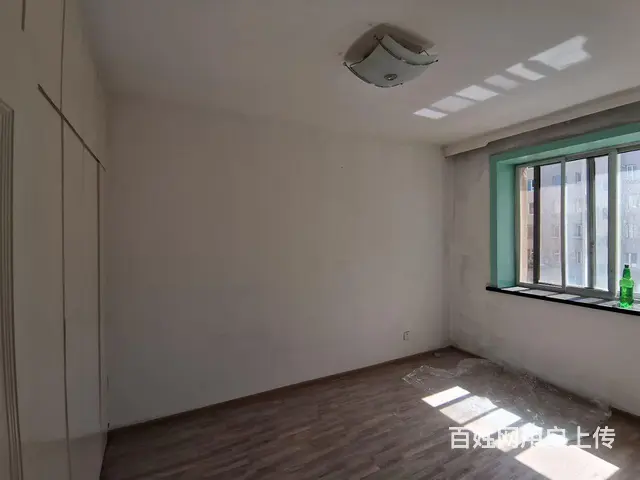 包更名多层四楼火车站东辽东小区一室一厅私产03年房 - 图片 3