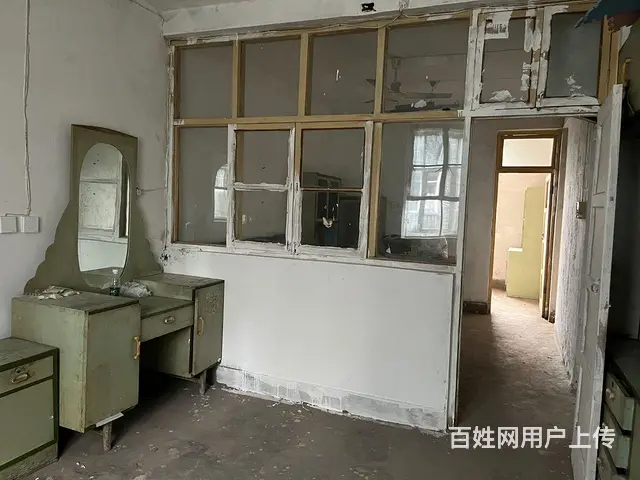 急售，九完小，七九四院三楼，二室一厅 - 图片 2